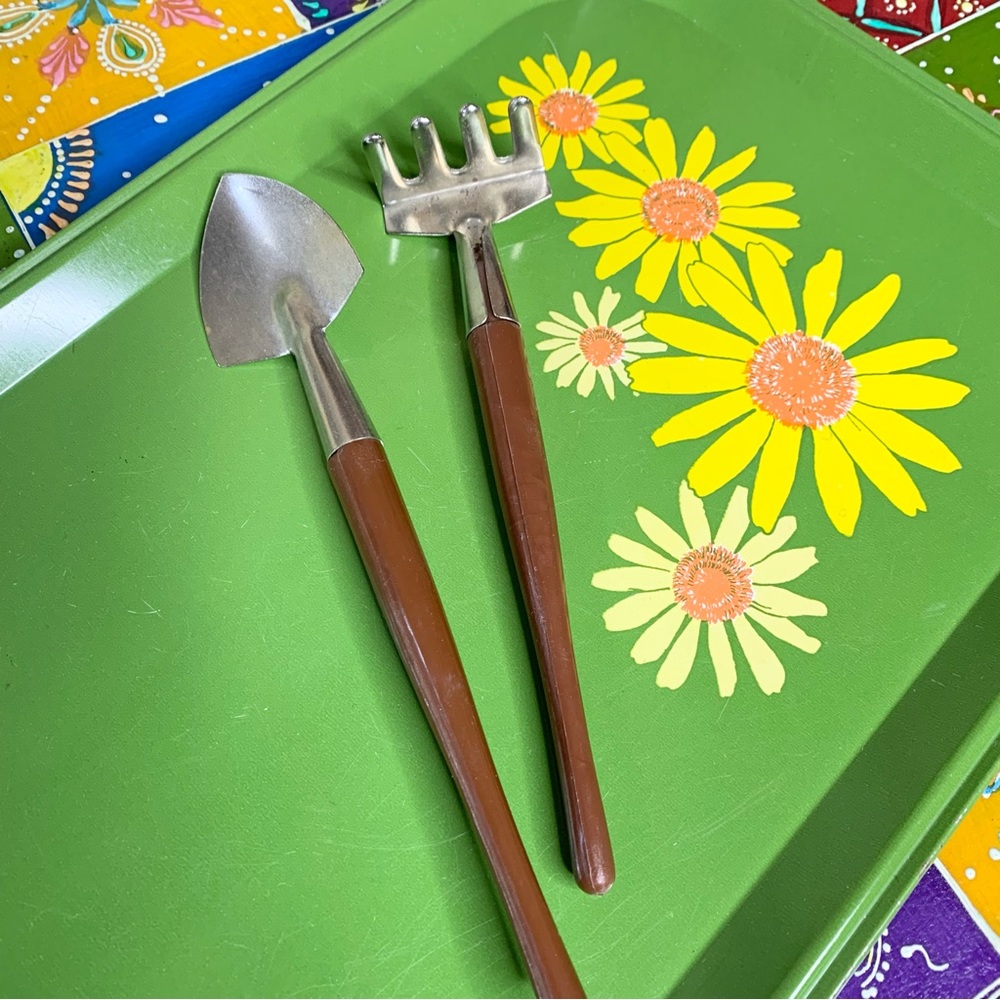 Miniature Rake and Shovel - Picture 2 of 5